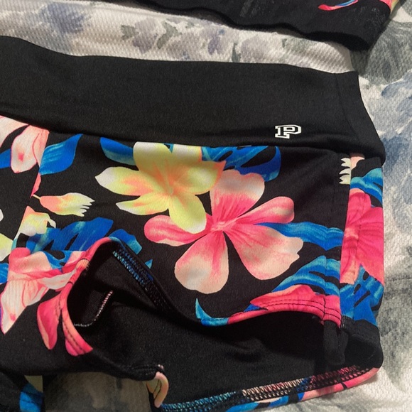 Vs pink swim set 💗 - Picture 4 of 6